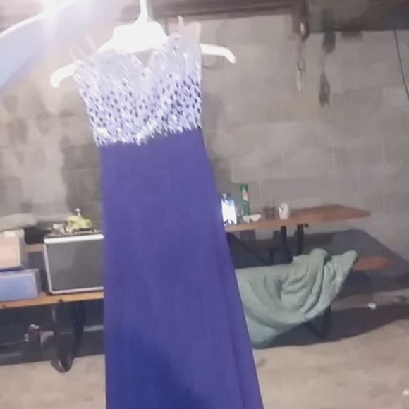 Dress - Picture 1 of 2